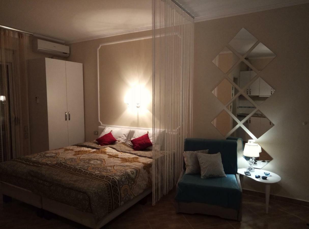 Elen Apartment - Adults Only Orikum Eksteriør bilde